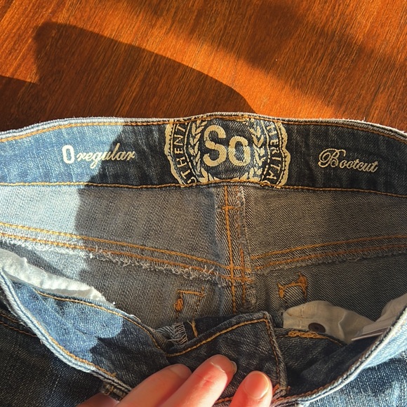 So Bootcut jeans, size 0 - Picture 4 of 7